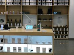 -华为授权体验店(中山公园来福士)