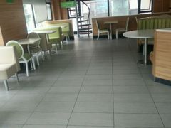 舒适的用餐环境-老乡鸡(旭辉御府店)