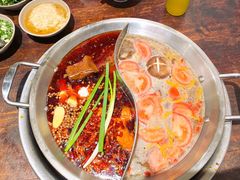 -四小区火锅·巷子里的重庆火锅(花照壁店)