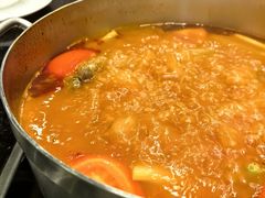 葡国番茄牛尾锅-一哥澳门豆捞 · 十七年经典澳门火锅(四季天地店)