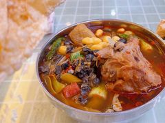 -红鼻子桂林米粉(金唐新光界店)