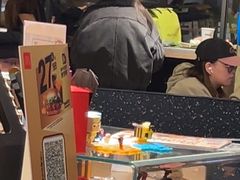-麦当劳(静安寺店)