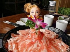 芭比肥牛肥羊组合-三人行骨头王火锅(长寿店)