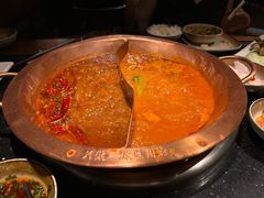 -山城鼎重庆老火锅(西安钟楼店)