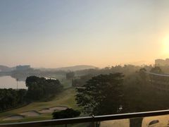 -深圳隐秀山居酒店