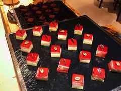 -上海龙之梦万丽酒店