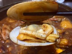 -胡须佬鸡煲四季火锅店(石厦西村直营店)
