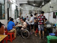 -海口滨海新村143号海南老字号炒菜店