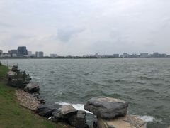 -上海滴水湖皇冠假日酒店