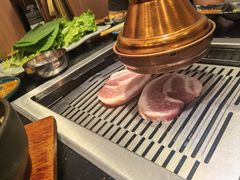 -臻牛烤肉