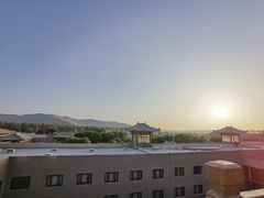 -敦煌山庄摘星阁