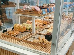 -焙丽拾光(麦凯乐直营店)