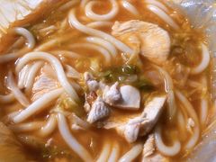 -辣风芹酱香米粉(新疆炒米粉软件园店)