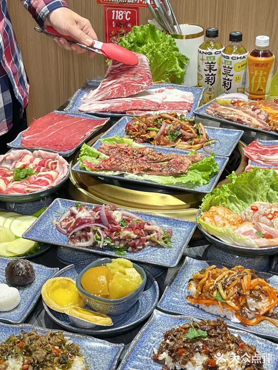 周末就是一起吃烤肉~118℃长安烧肉坊