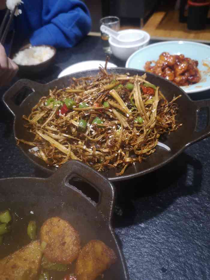 眉县汽车站门口的一家店,老店了,去过很多次,比较实惠,味道也不错