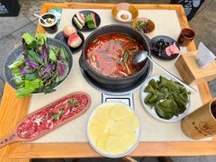 -贵厨酸汤牛肉(花果园国际中心店)