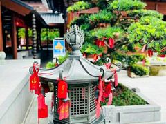 -龙华寺