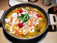 -山城外·非遗酸菜鱼(蜀都万达店)