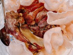 脆皮黄金肘-东方滨江大酒店·滨江厅