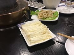 -楼外楼大刀肉传统火锅(西安大路店)