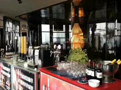 -唐拉雅秀酒店-西锦汇空中BBQ·思创餐厅