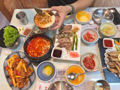 -益百岁牛尾汤(香山路店)
