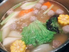 招牌牛骨清汤锅-左庭右院鲜牛肉火锅(新梅广场店)