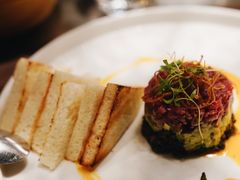 牛肉塔塔配牛油果黑橄榄酱-Solo(衡山路店)