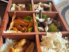 野菌六拼-芸鲜季·云南野生菌餐厅· 云南风物味研社(闵行店)