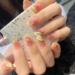 -悦颜美佳·美容·美甲美睫