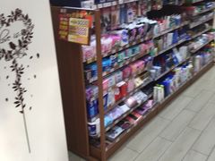 -全家便利店(长江西路店)