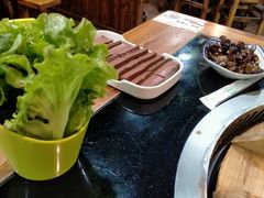 -三里屯土灶炖公鸡地锅鸡(江东店)