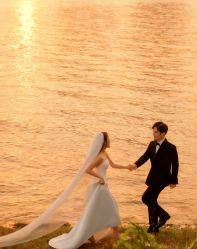 -喜爱高定婚纱摄影