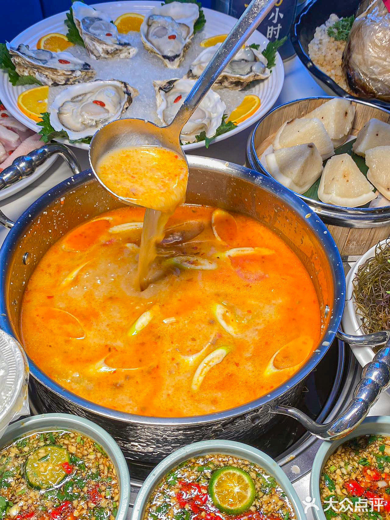 叨了两天，离开三亚前必须吃上的糟粕醋海鲜面