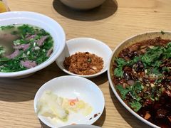-杨三孃跷脚牛肉(中粮鸿云悦街店)