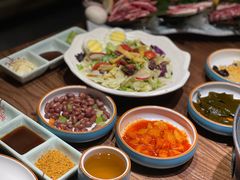 -明洞阿姨·韩式酱蟹烤肉·创意料理(三元桥店)