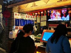 -张氏宽窄巷成都名小吃(茂业百货华强北店)