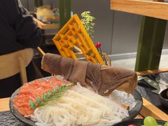 -鹿鸣山草本茶香火锅(园西路店)