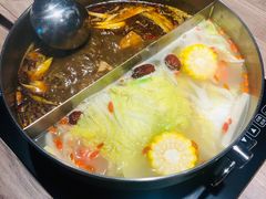 鸳鸯养生锅-老鼎旺安格斯牛肉火锅(衡艺广场店)