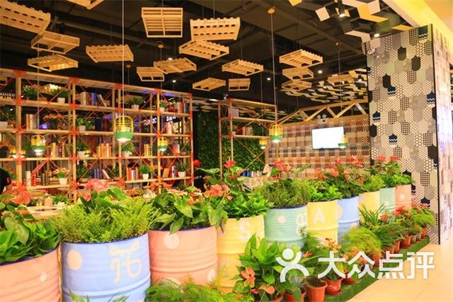 花田里·臻牛养生牛肉火锅(东城宝业店)图片 - 第1张