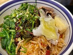 酸笋牛肉云南米线-云阿蛮云南生烫牛肉米线(奉贤路店)