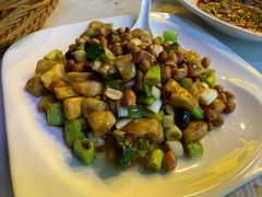 -兔行天下-鸿鹤鲜锅兔(中海国际店)