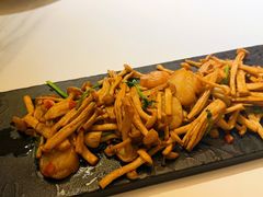 -荟廷·晶萃(陆家嘴尚悦湾店)