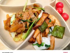 -素满香·全民食养自助(长宁龙之梦店)