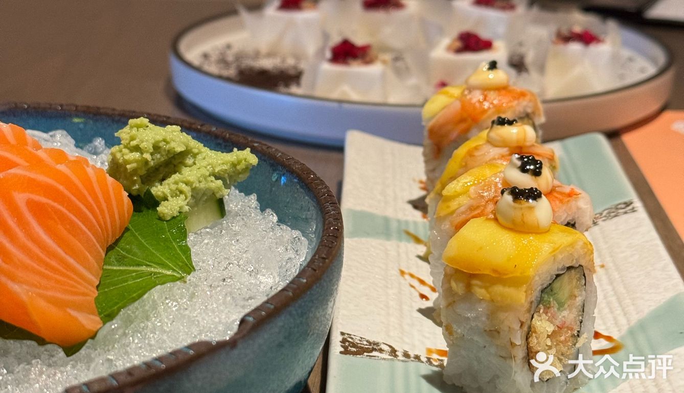 这一口鹅肝芒果寿司实在太美味惹🍣山葵家💛