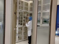 -柏乐口腔医院·舒适化无痛种植牙中心(东盟商务区院)