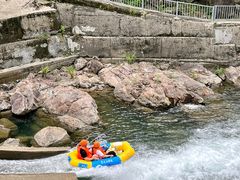 -安吉龙王山峡谷漂流
