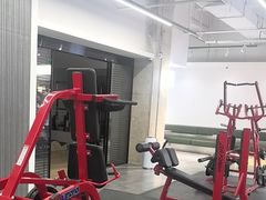 -极客游泳健身(王府井店)