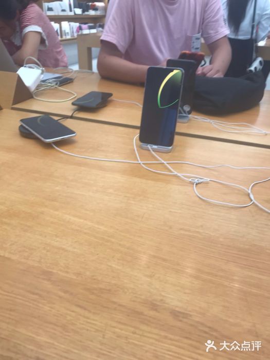 Apple零售店(济南恒隆广场店)图片