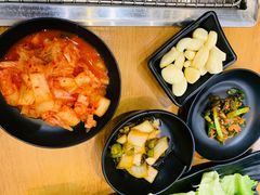 -肉甲韩国木炭烤肉(新壹街1店)